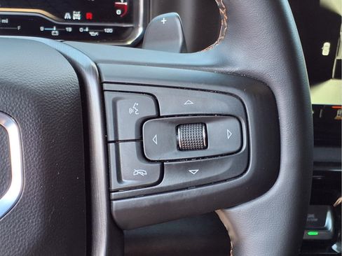 Used 2025 GMC Sierra 1500 AT4 w/ AT4 Premium Package AWD/4WD image 14