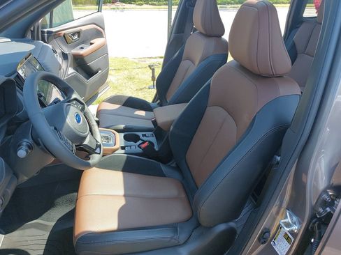 Certified 2025 Subaru Forester Touring w/ Popular Package - Touring AWD/4WD image 16
