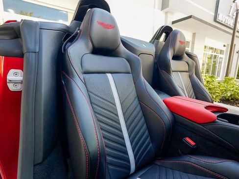 Used 2023 Aston Martin V12 Vantage Roadster image 91