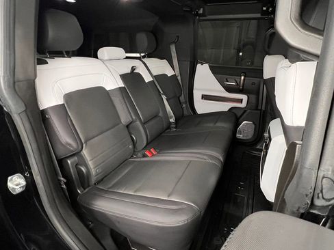 Used 2025 GMC Hummer EV 2X AWD/4WD image 26