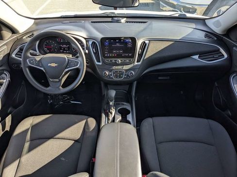 Used 2024 Chevrolet Malibu LT FWD image 12