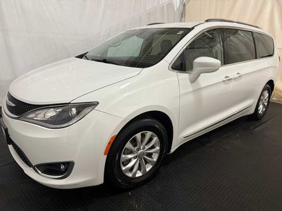 Used 2018 Chrysler Pacifica Touring-L