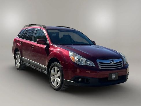 Used 2011 Subaru Outback 2.5i Premium w/ All-Weather Pkg image 29