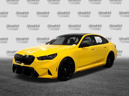 New 2026 BMW M5 w/ Carbon Package image 3