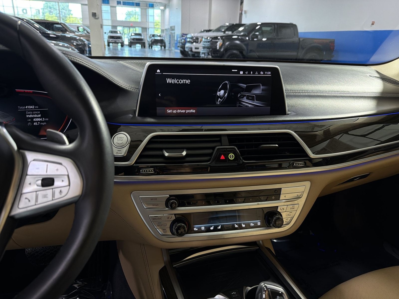 Used 2022 BMW 750i xDrive w/ Executive Package AWD/4WD image 19
