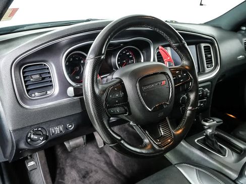 Used 2018 Dodge Charger R/T w/ Plus Group image 4