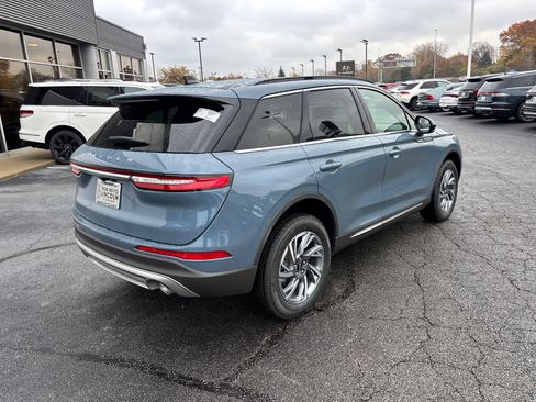 New 2026 Lincoln Corsair Premiere image 7