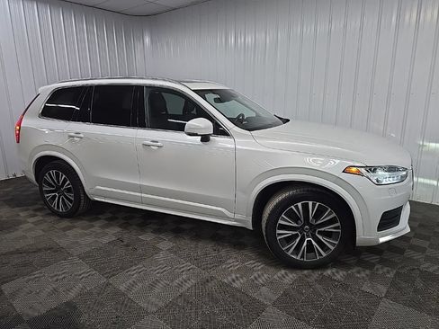 Used 2021 Volvo XC90 T5 Momentum w/ Protection Package AWD/4WD image 1