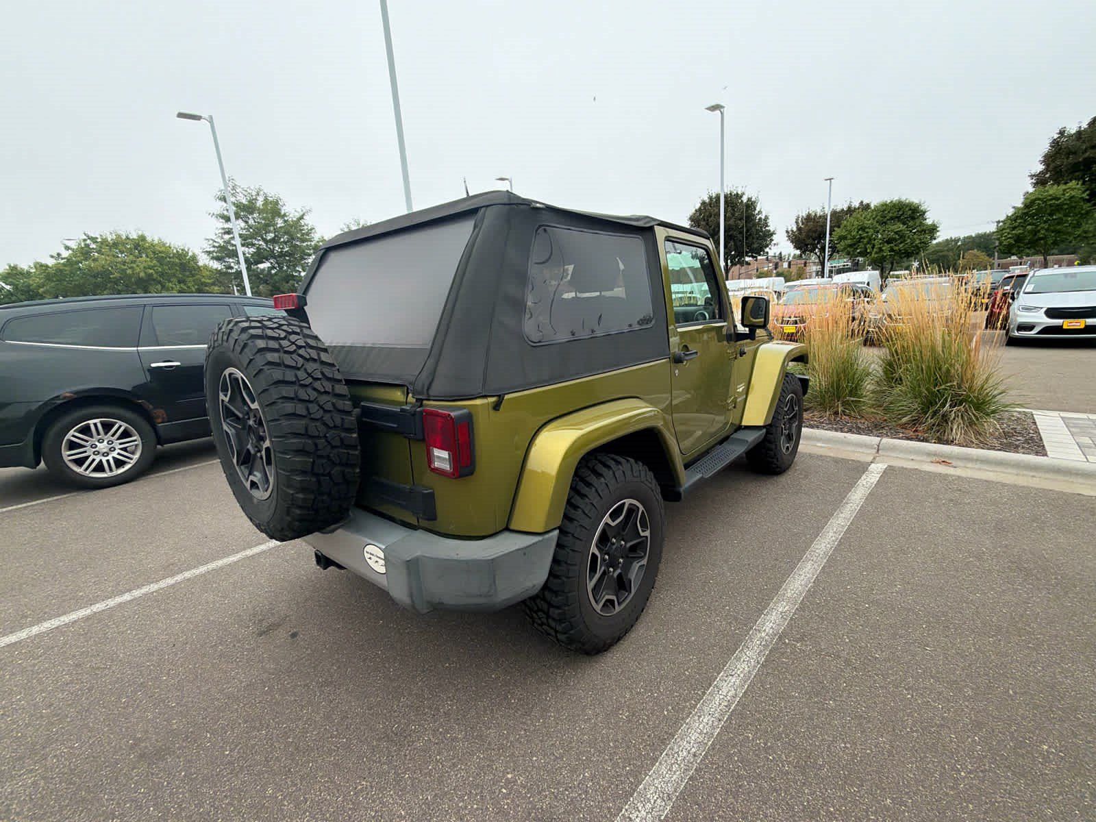 Used 2008 Jeep Wrangler Sahara AWD/4WD image 6