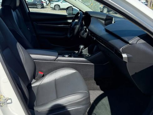 Used 2022 MAZDA MAZDA3 s image 16