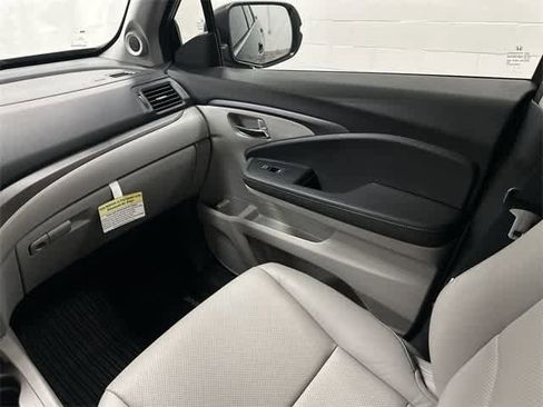 Used 2023 Honda Ridgeline RTL image 13