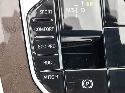 Certified 2022 BMW X5 xDrive40i w/ M Sport Package image 30