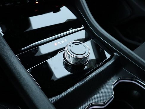 New 2025 Jeep Grand Cherokee Laredo image 7