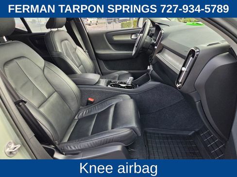 Certified 2023 Volvo XC40 B4 Plus w/ Protection Package Premier image 21