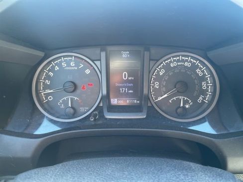 Used 2019 Toyota Tacoma TRD Off-Road image 6