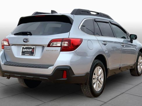 Used 2018 Subaru Outback 2.5i Premium AWD/4WD image 13