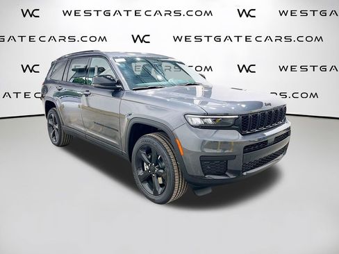 New 2025 Jeep Grand Cherokee L Laredo image 2