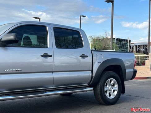 Used 2015 Toyota Tacoma PreRunner w/ Convenience Package RWD image 9