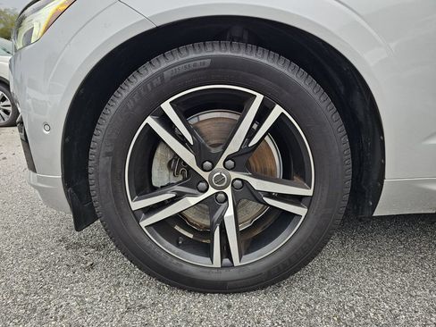 Used 2018 Volvo XC60 T6 R-Design w/ Convenience Package AWD/4WD image 30