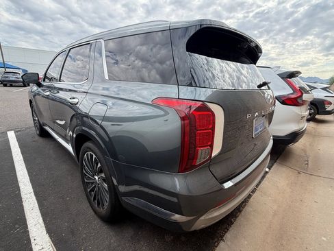 Used 2024 Hyundai Palisade Calligraphy AWD/4WD image 3