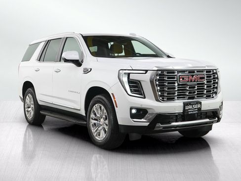 Used 2025 GMC Yukon Denali AWD/4WD image 9
