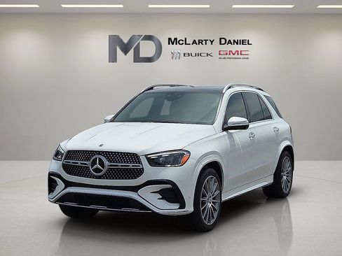 Used 2024 Mercedes-Benz GLE 350 4MATIC image 3