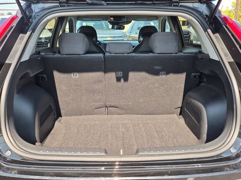 Used 2025 Kia Niro LX FWD image 28
