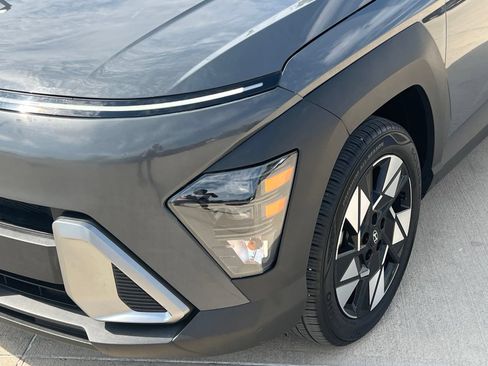 Used 2025 Hyundai Kona SEL FWD image 10
