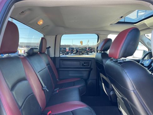 Used 2018 RAM 1500 Express w/ Express Value Package image 27