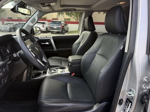 Used 2022 Toyota 4Runner Limited RWD image 27