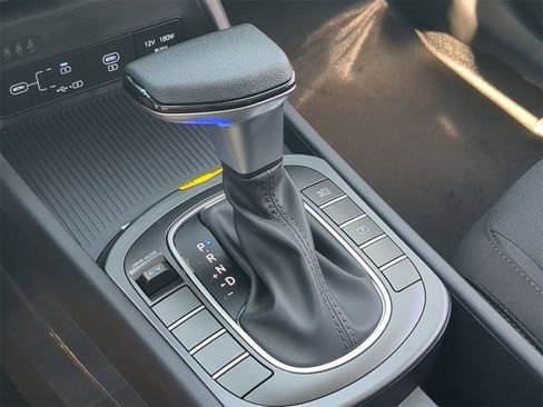 New 2026 Hyundai Kona SE image 28