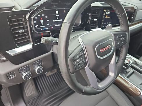 Used 2025 GMC Sierra 1500 Elevation AWD/4WD image 12