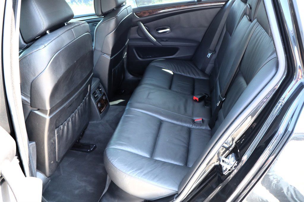 Used 2008 BMW 535xi Wagon AWD/4WD image 20