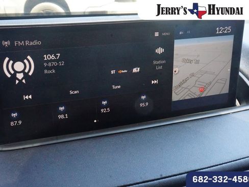Used 2024 Acura MDX SH-AWD w/ Technology Package image 12