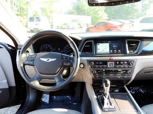 Used 2015 Hyundai Genesis 3.8 image 31