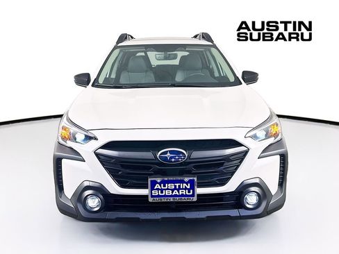 Used 2025 Subaru Outback Premium AWD/4WD image 3