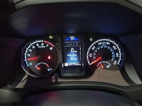 Used 2023 Toyota Tacoma SR image 22