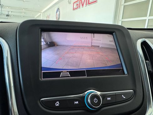 Certified 2024 Chevrolet Equinox LS w/ LS Convenience Package AWD/4WD image 19