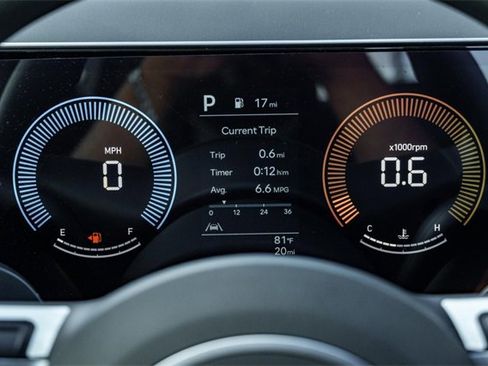 New 2025 Hyundai Santa Cruz SEL image 13