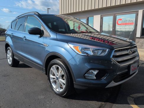 Used 2018 Ford Escape SE AWD/4WD image 2