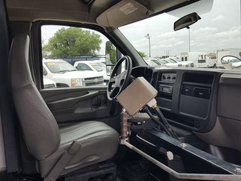 Used 2007 Chevrolet Express 3500 w/ School Bus Package image 10