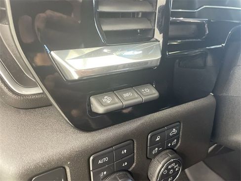 Certified 2025 Chevrolet Silverado 2500 LTZ w/ LTZ Premium Package image 32