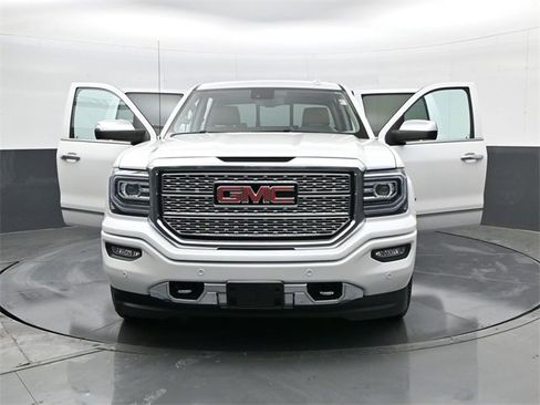 Used 2018 GMC Sierra 1500 Denali w/ Denali Ultimate Package image 31