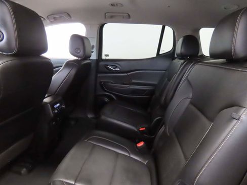 Certified 2023 GMC Acadia SLT image 18