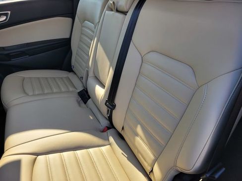 Certified 2023 Ford Edge SEL image 13