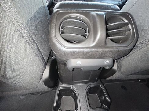 Used 2020 Jeep Wrangler Unlimited Sport S image 20