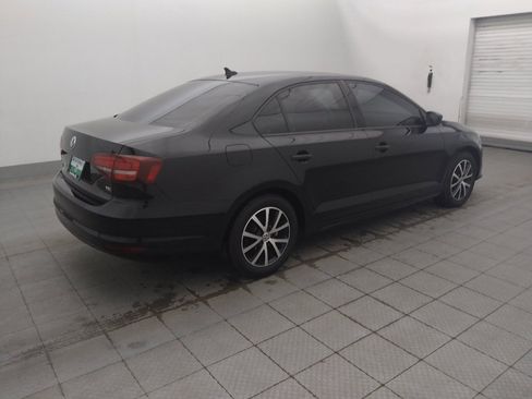 Used 2016 Volkswagen Jetta SE FWD image 10