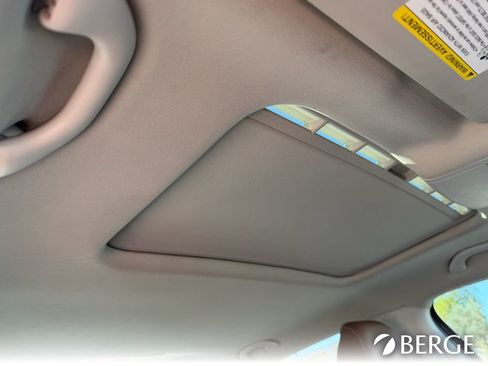 Used 2021 Volkswagen Passat 2.0T SE image 12