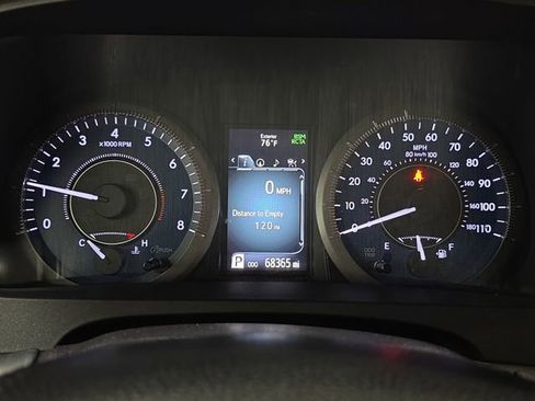 Used 2018 Toyota Sienna XLE w/ XLE Navigation Package FWD image 18