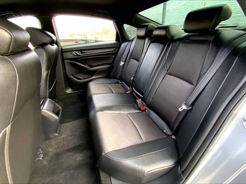 Used 2019 Honda Accord Sport image 19